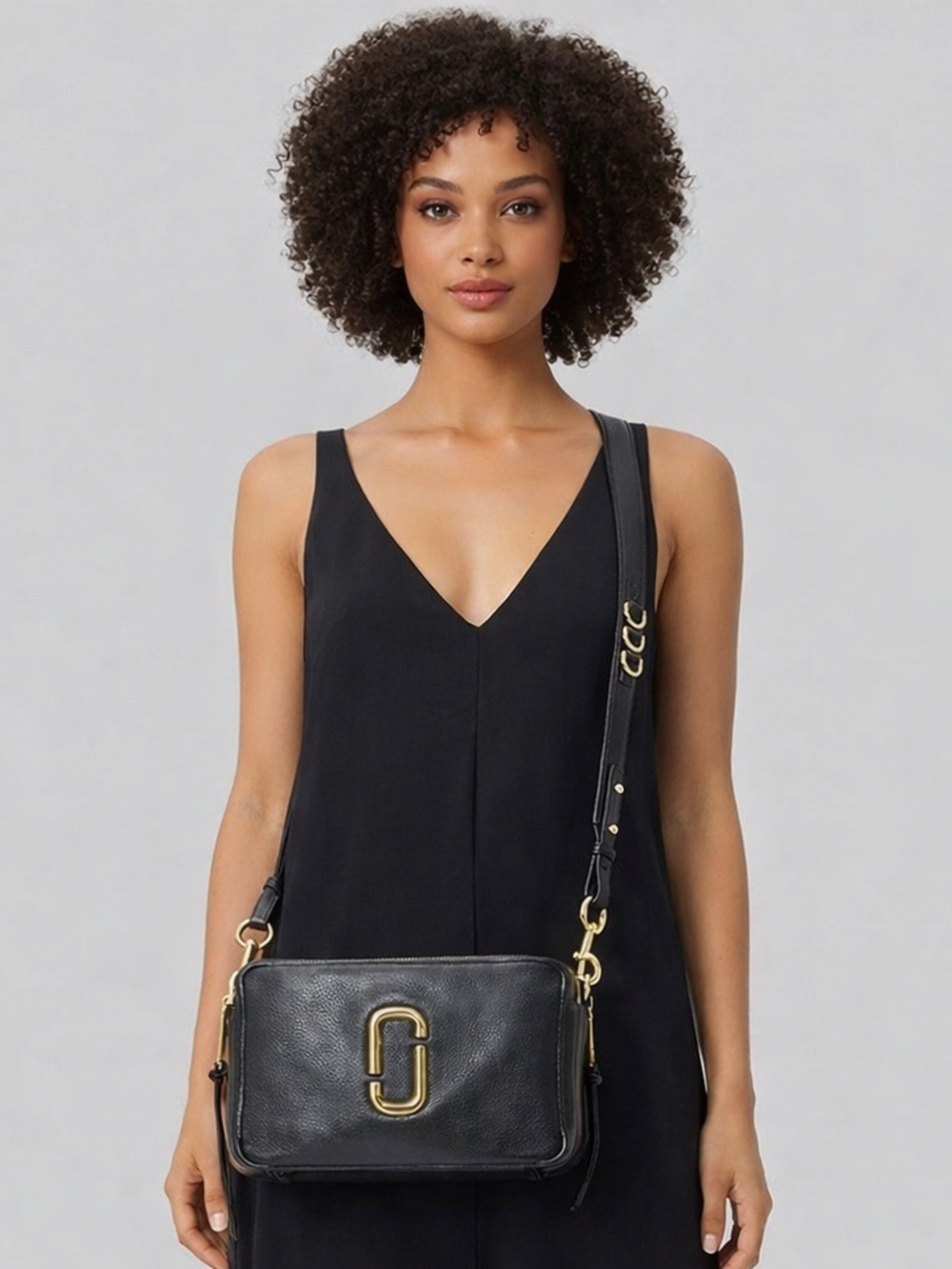 MARC JACOBS THE SOFT SHOT BLACK LEATHER SLING BAG